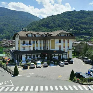 Rezia Valtellina 3*, Morbegno Italien